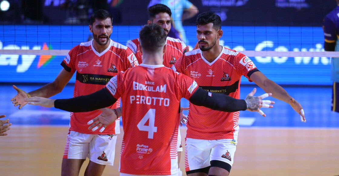 Calicut Heroes players celebrate a point against Delhi Toofans. Photo: Prime Volleyball League