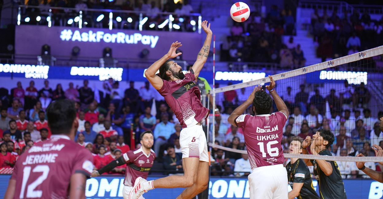 Action from the Calicut-Ahmedabad match. Photo: IANS