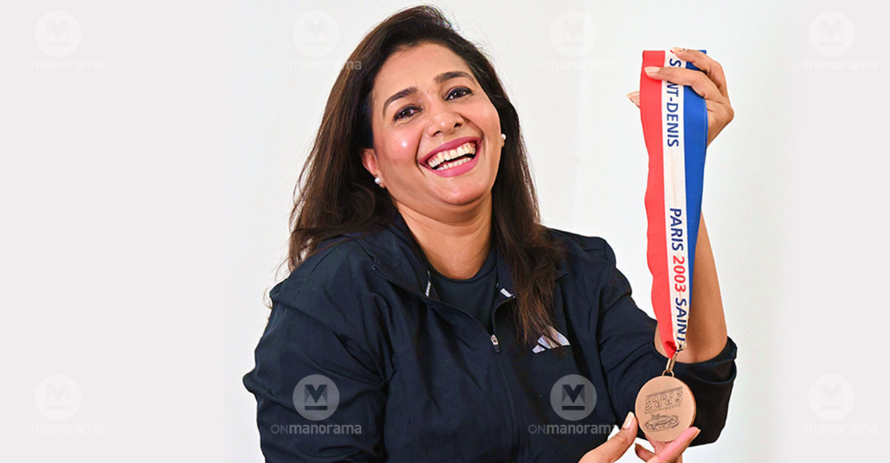Anju Bobby George Anju Bobby George proudly displays her World Championships medal. Photo: Manorama/Manoj Chemancheri