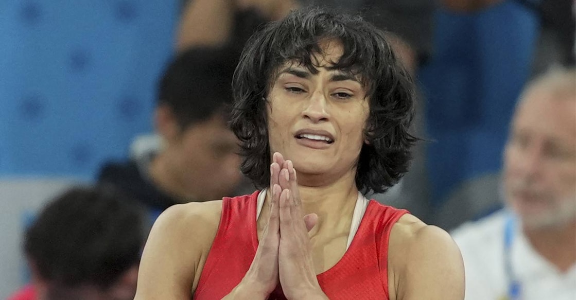 Wrestler Vinesh Phogat celebrates after winning her Women's Freestyle 50kg semi-final wrestling match against Cuba's Yusneylys Guzman Lopez at the 2024 Summer Olympics, in Paris, France, Tuesday, Aug. 6, 2024. Photo: PTI. 