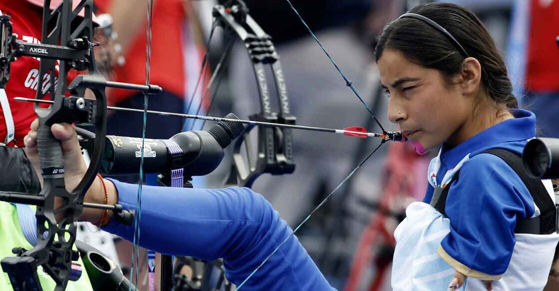 Archer Sheetal Devi from India prepares to fire during the Paralympic Games in Paris on Thursday, Aug. 29, 2024. Photo: AP via PTI