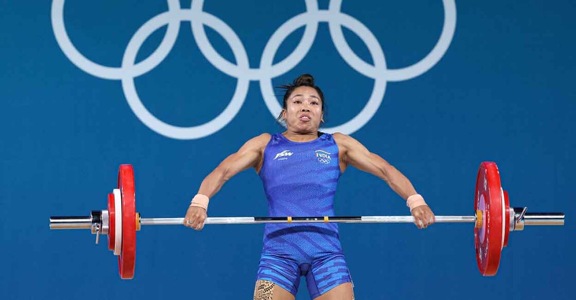 India's Mirabai Chanu Saikhom in action. Photo: Reuters/Amanda Perobelli