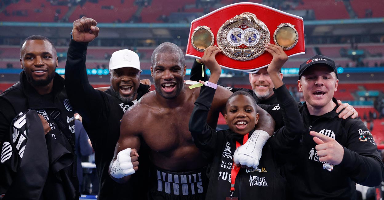 Daniel Dubois celebrates with his team after winning the bout against Anthony Joshua. Photo: Action Images via Reuters/Andrew Couldridge