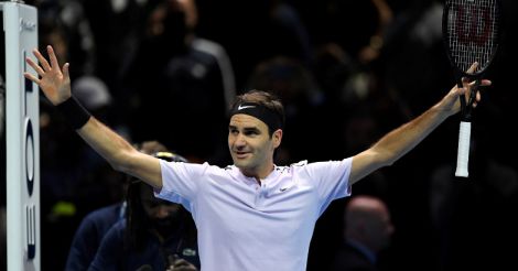Federer leaves Sock standing in London opener