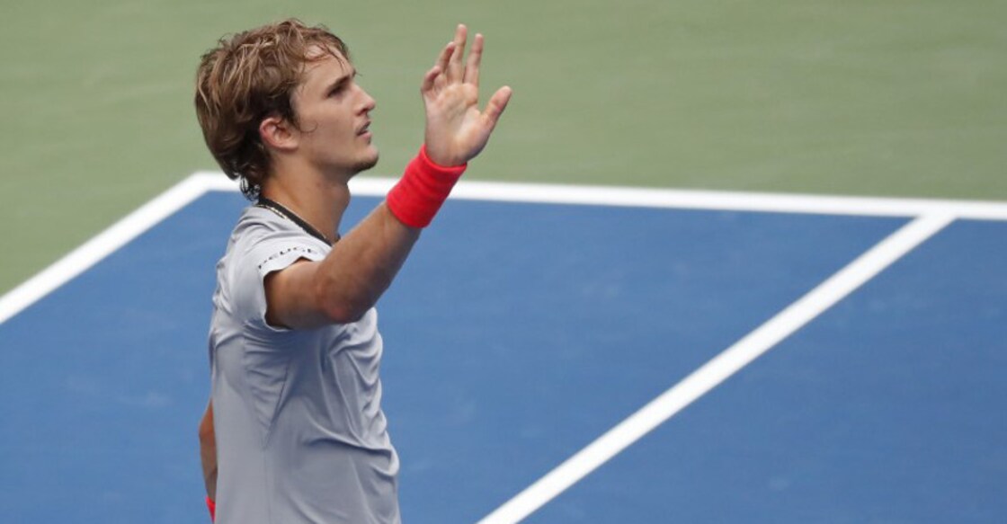 Federer, Zverev lead the way as Team Europe retain Laver Cup