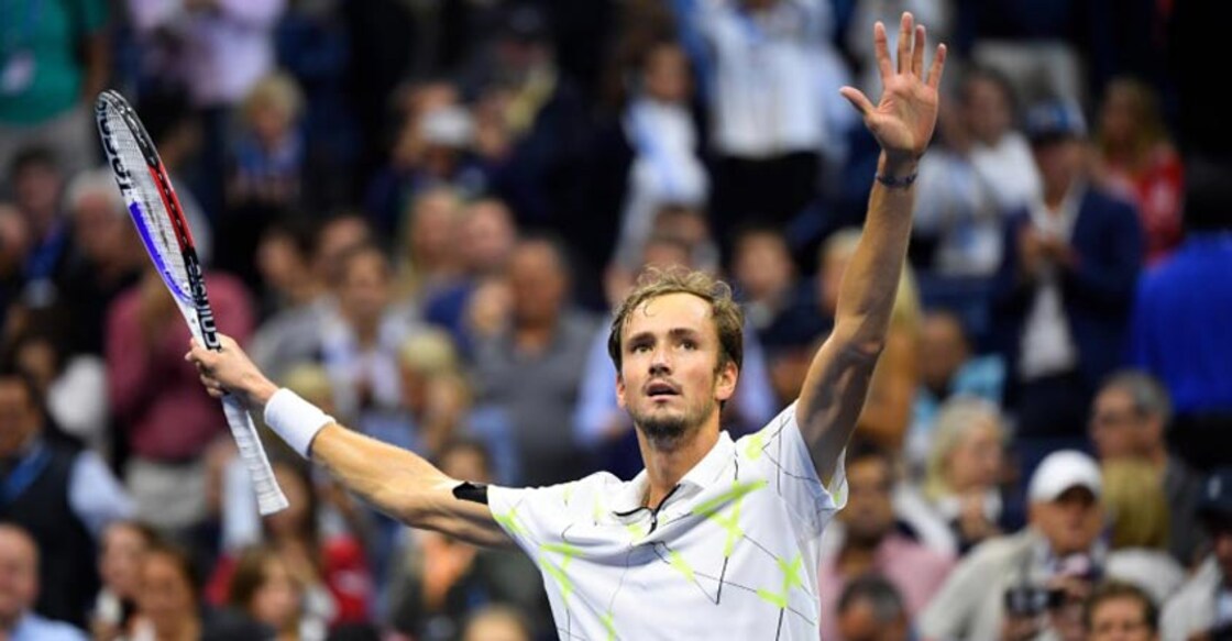 Medvedev grinds out win over Dimitrov to reach US Open final