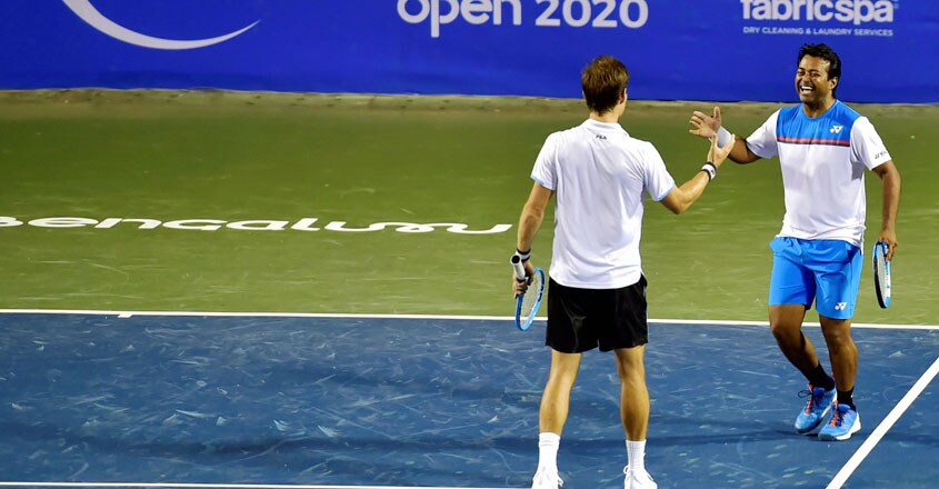 Paes enthrals crowd, Prajnesh stretched at Bengaluru Open
