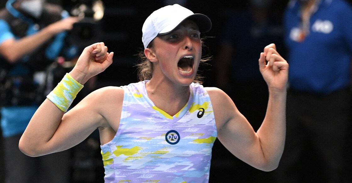 Iga Swiatek celebrates winning her quarterfinal against Kaia Kanepi. Photo: Reuters/ Morgan Sette