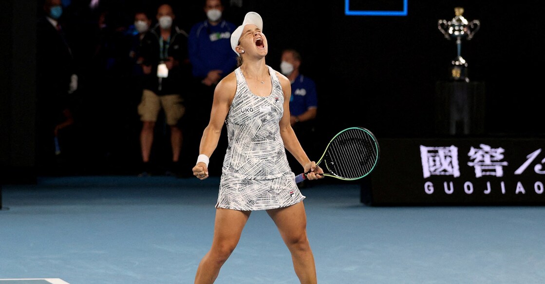 Ash Barty celebrates winning the final against Danielle Collins. Photo: Reuters/Loren Elliott