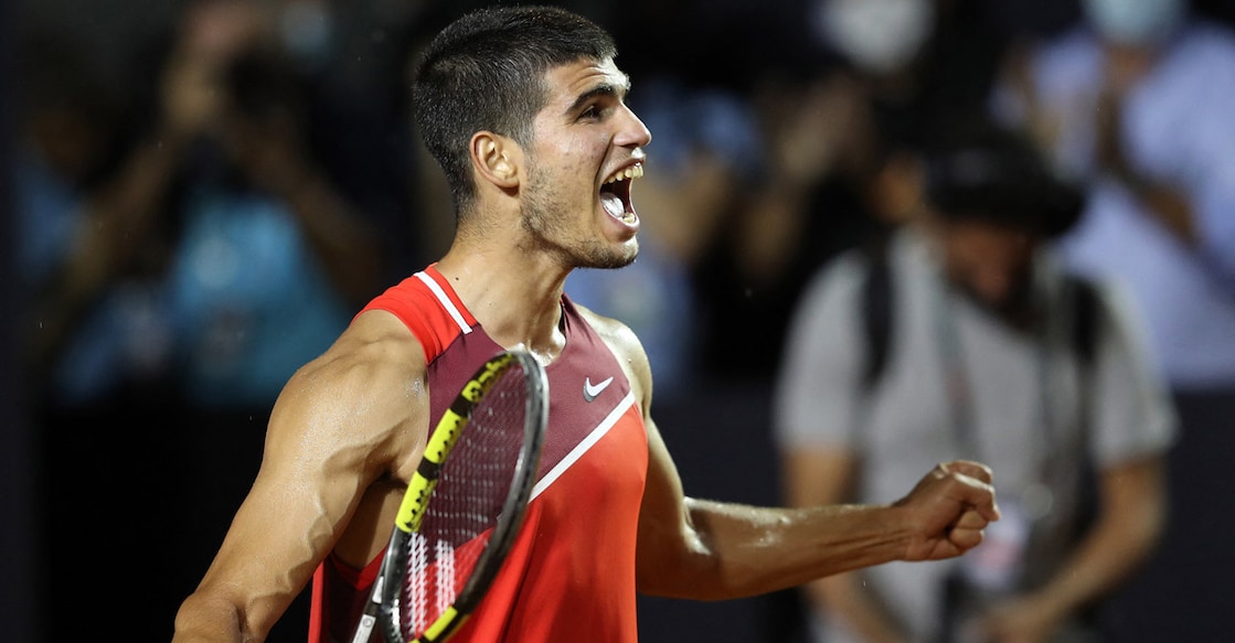 Carlos Alcaraz in action during the final against Diego Schwartzman. Photo: Reuters/Sergio Moraes