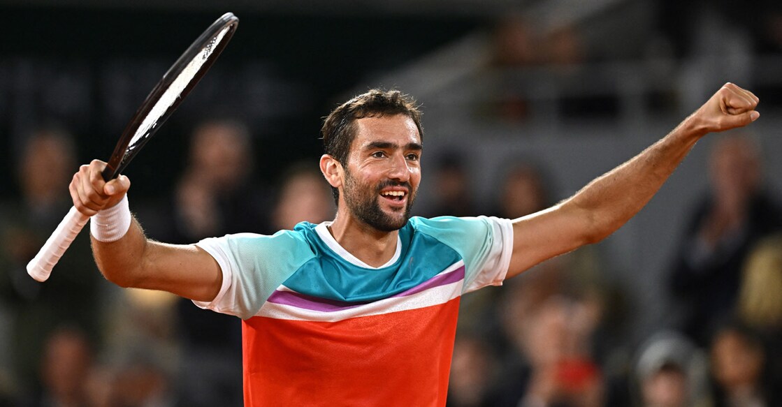 Marin Cilic celebrates after winning his fourth round match against Daniil Medvedev. Photo: Reuters/Dylan Martinez