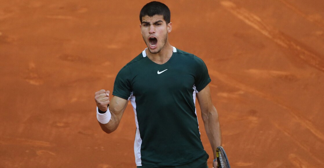 Carlos Alcaraz reacts during the semifinal against Novak Djokovic. Photo: Reuters/Isabel Infantes