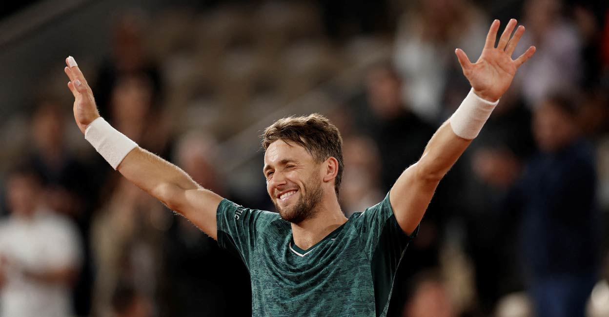 Norway's Casper Ruud celebrates winning his semi final match against Croatia's Marin Cilic. PHOTO: Reuters/Benoit Tessier