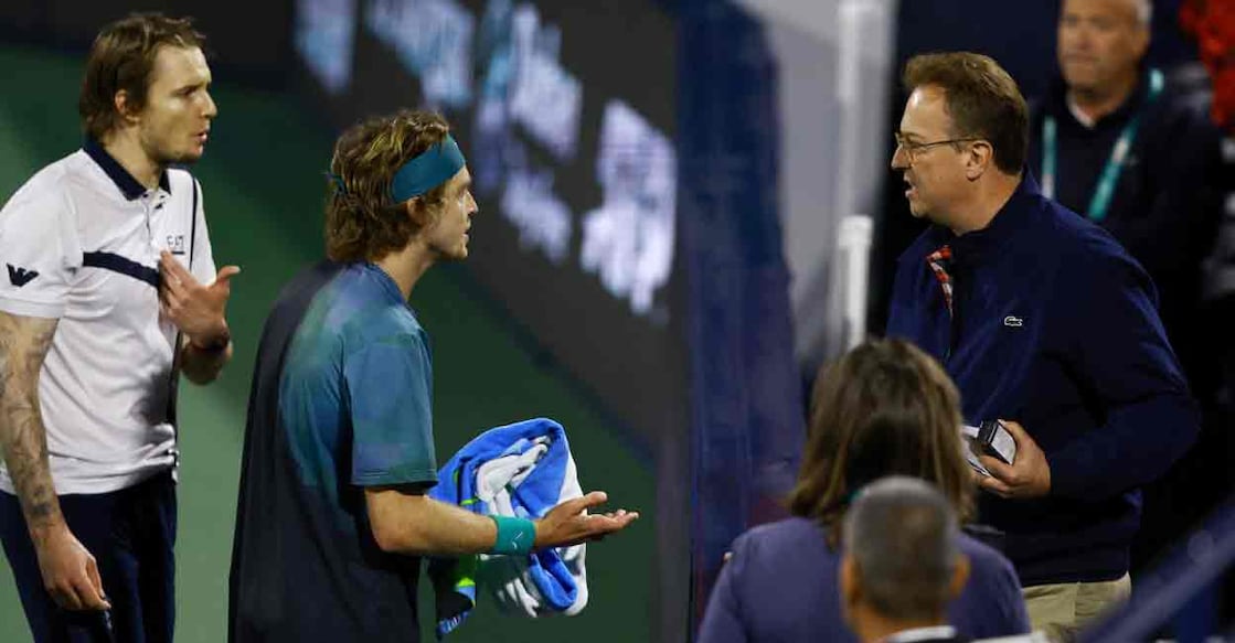 TENNIS-DUBAI Russia's Andrey Rublev speaks to an official after losing his semi final match against Kazakhstan's Alexander Bublik. Photo: REUTERS/Amr Alfiky