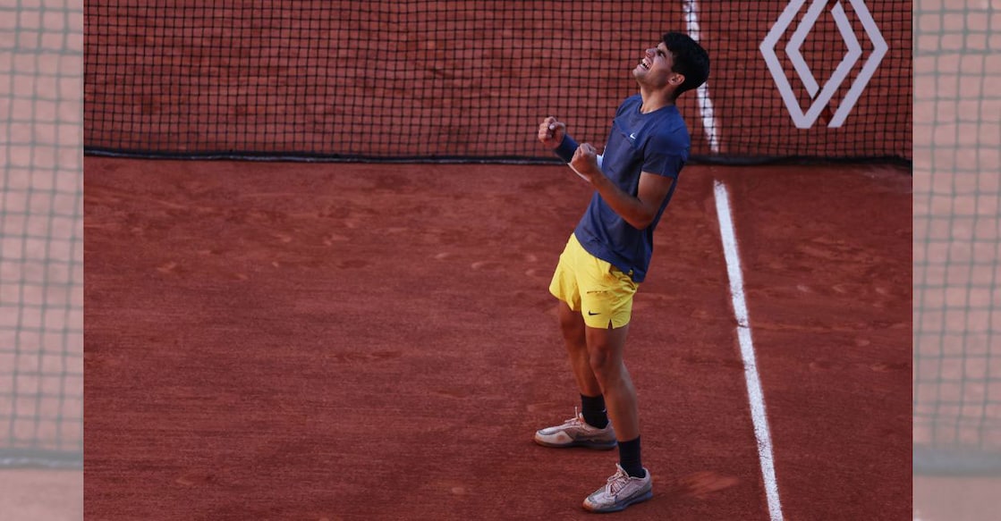 Spain's Carlos Alcaraz celebrates winning his semifinal match against Italy's Jannik Sinner. Photo: Reuters/Stephanie Lecocq
