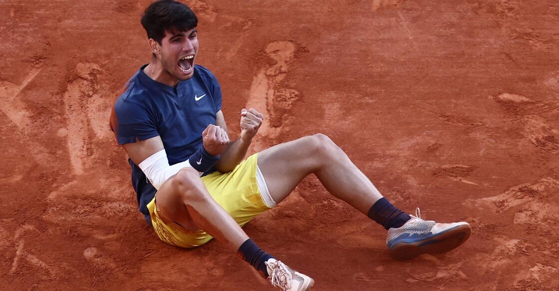 Carlos Alcaraz celebrates his triumph. Photo: Reuters/Gonzalo Fuentes