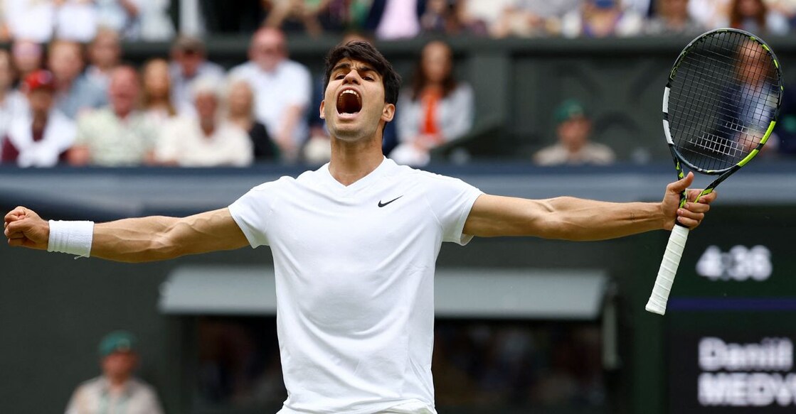 Spain's Carlos Alcaraz celebrates after winning his semifinal match against Russia's Daniil Medvedev. Photo: Reuters/Matthew Childs