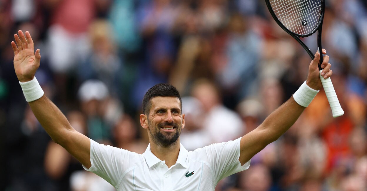 TENNIS-WIMBLEDON Serbia's Novak Djokovic celebrates winning his first round match against Czech Republic's Vit Kopriva. Photo: Reuters/Matthew Childs