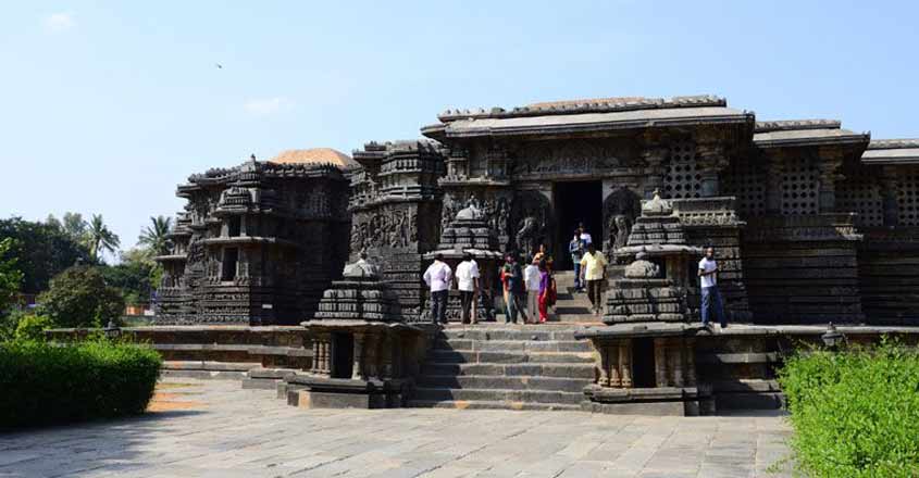 Belur-Halebidu temples: Poetry in stone