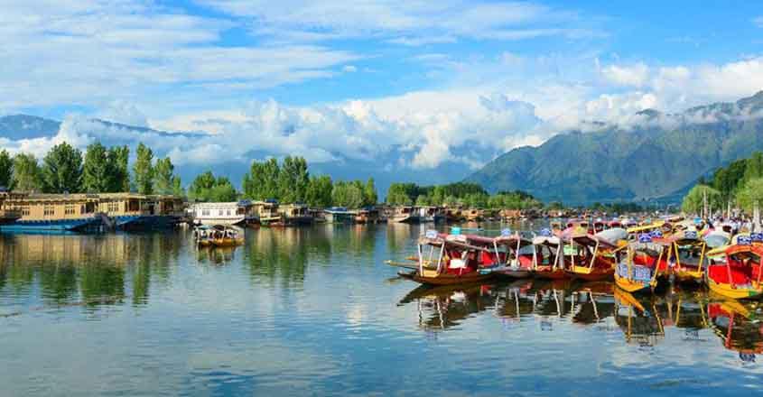 South African tourist couple leaves Kashmir disappointed, hope to return soon South African tourist couple leaves Kashmir disappointed, hope to return soon