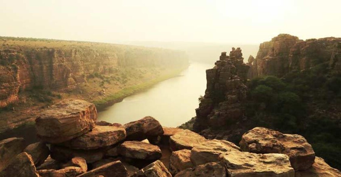 An Andhra riverside that has canyons like in Colarado
