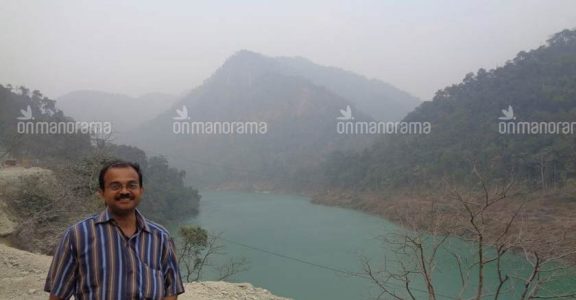 Teesta's colour along winding roads to Gangtok from Bagdogra Teesta's colour along winding roads to Gangtok from Bagdogra