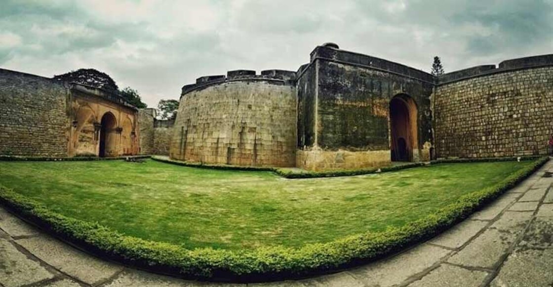 Tipu Sultan's grandiose Bangalore Fort and Summer Palace