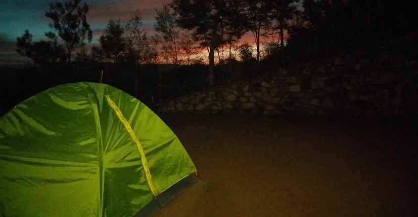 kolukkumalai-camping kolukkumalai-camping
