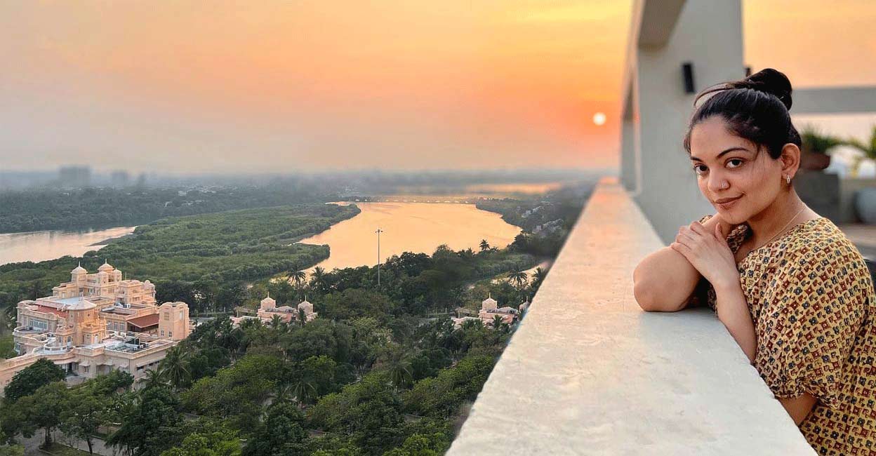 Actress Ahaana shares picture of ‘sunset & some old-world charm’