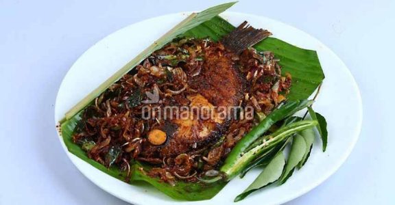 Crushed meat, fish dishes at Padippura toddy shop | Toddy shop ...