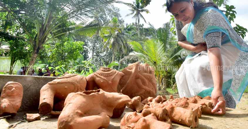 Centuries-old terracotta artefacts found on Pampa banks Centuries-old terracotta artefacts found on Pampa banks
