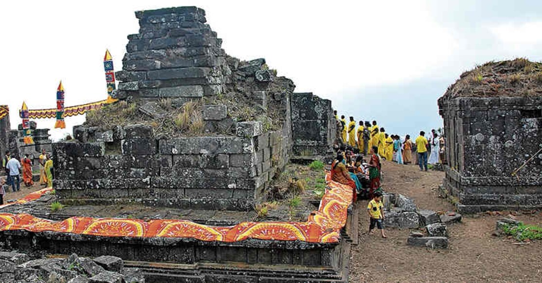 The temple is built in the traditional Kerala style of architecture.