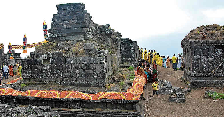 The temple is built in the traditional Kerala style of architecture.