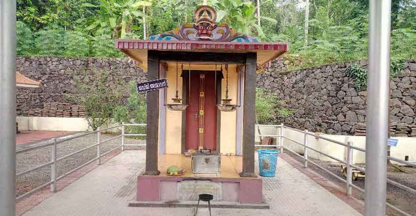 Shrine of 'Judge Ammavan': Where litigants rush to win court cases Shrine of 'Judge Ammavan': Where litigants rush to win court cases