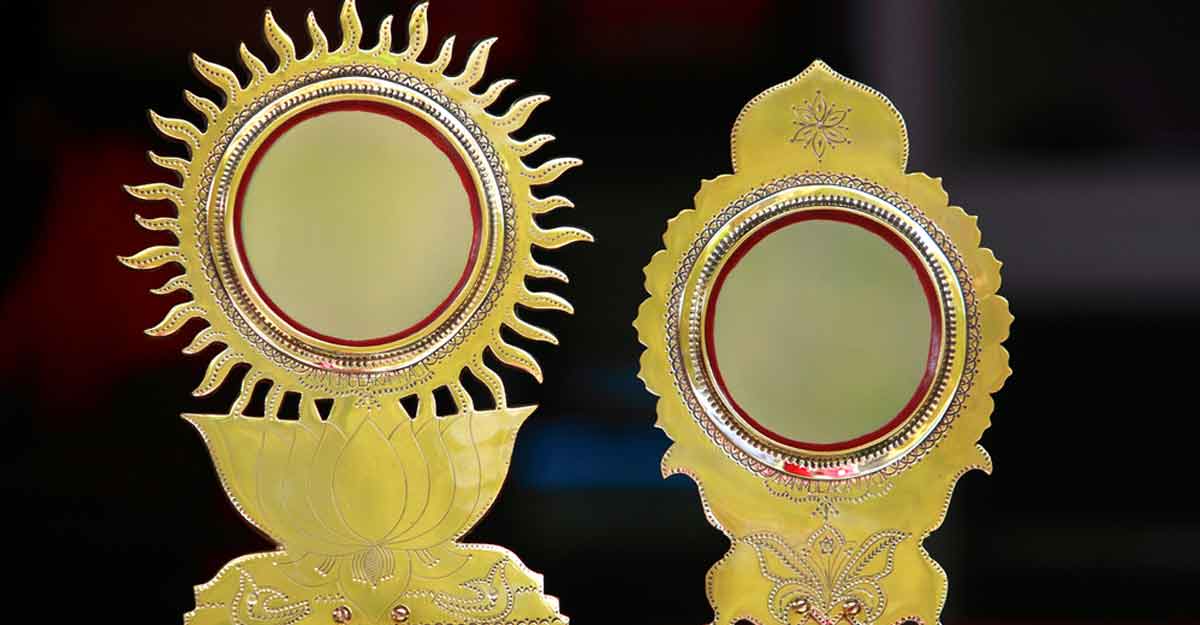 Aranmula Kannadi: A Mirror Reflecting Kerala's Traditions And Glorious ...