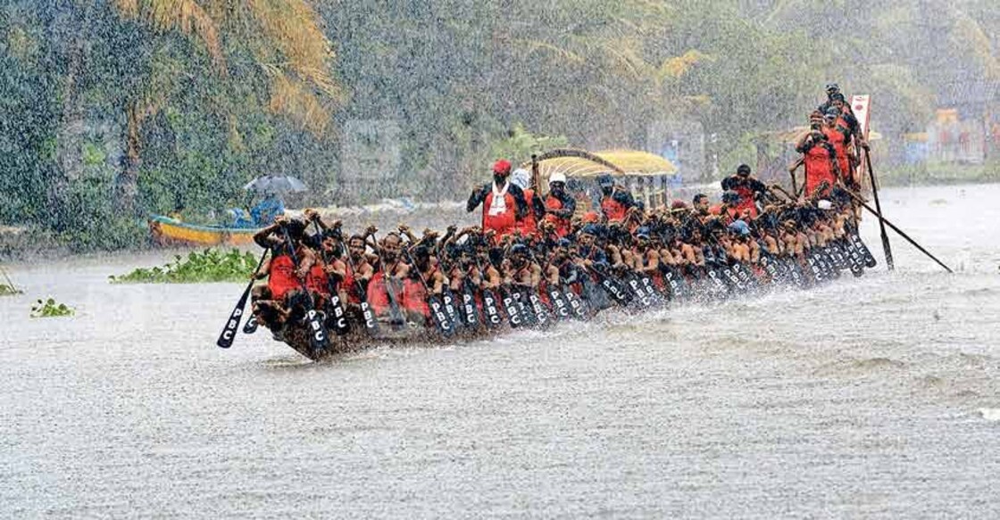 nehru-trophy-boat-race
