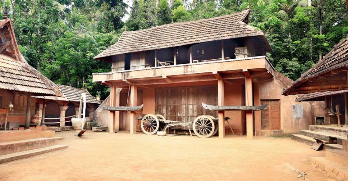 Charithra Maalika, a journey through the past