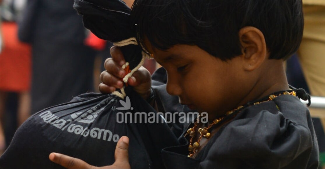 To Sabarimala. Photo: Onmanorama