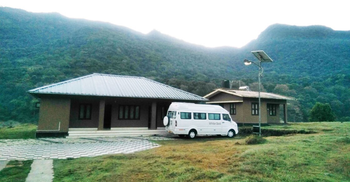 pampadum-shola-national-park9