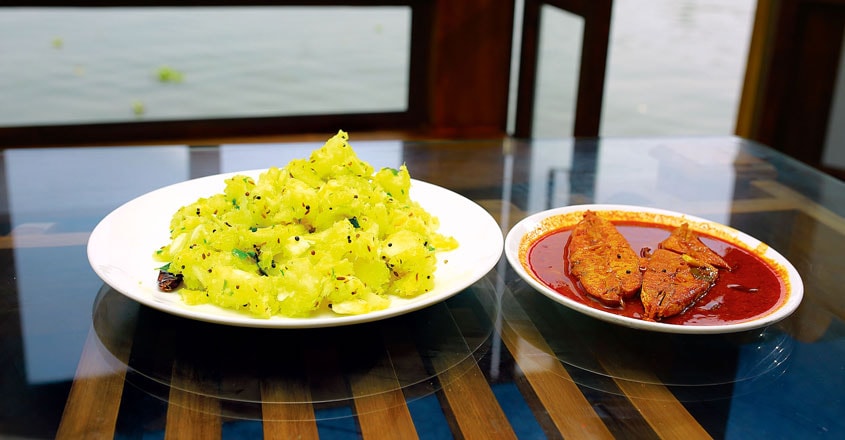 Cruise down Kuttanad, gently on a houseboat Cruise down Kuttanad, gently on a houseboat