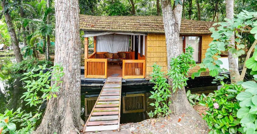 This Floating House In Alappuzha Will Take Your Breath Away Travel Alappuzha Manorama English