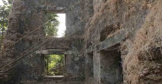 One of the first printing presses of Kerala, Vypeekotta Seminary is in ruins