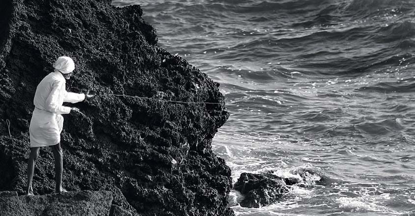 kannur-beach-angling kannur-beach-angling