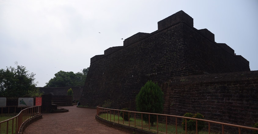 kannur-angelo-fort kannur-angelo-fort