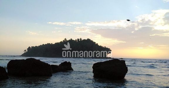 Dharmadom beach: a serene and beautiful getaway Dharmadom beach: a serene and beautiful getaway