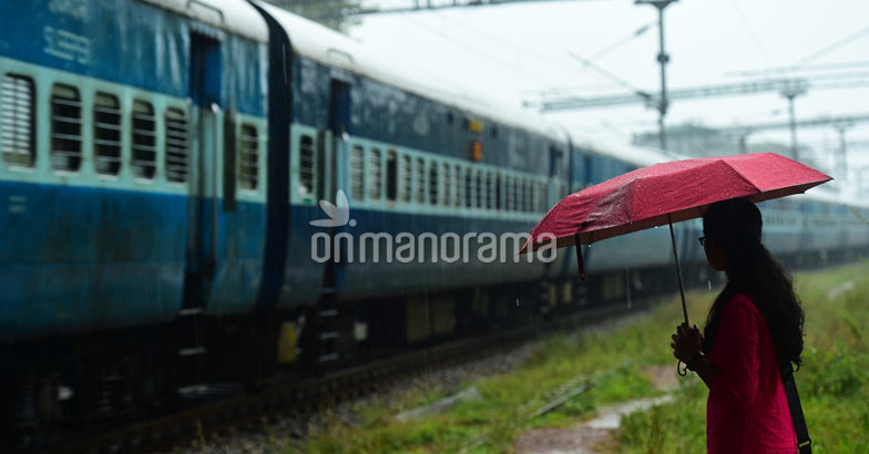 Rains Railway Tracks And Memories These Photos Will Make You Nostalgic Glimpses Of Kerala Videos Wanderlust Destinations Tourist Sightseeing Tourist Spots Kerala Destinations