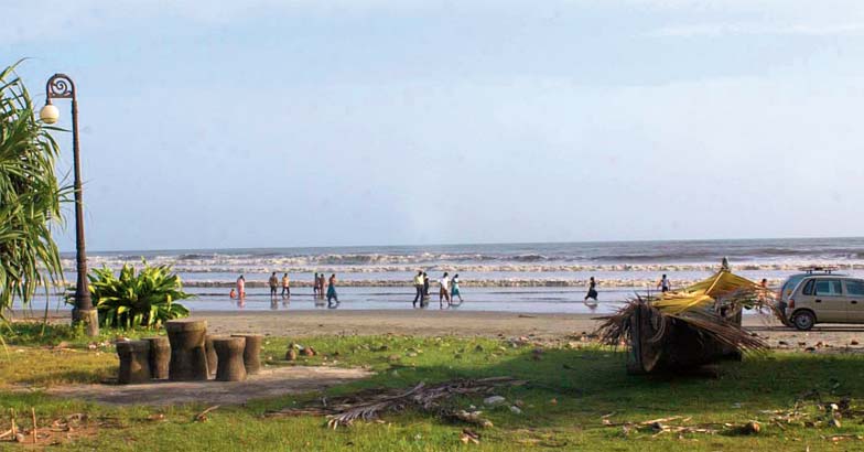 Beach wanderers in God’s own country Beach wanderers in God’s own country