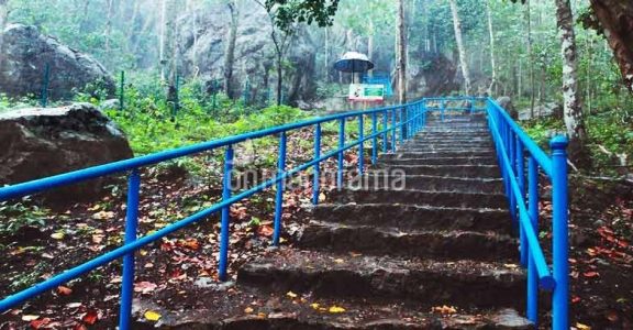 kollam tourist places tamil