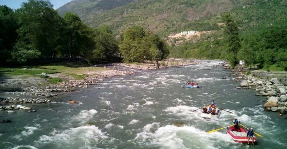 Top 5 places to go river rafting in India Top 5 places to go river rafting in India