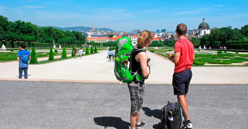 travel-couple